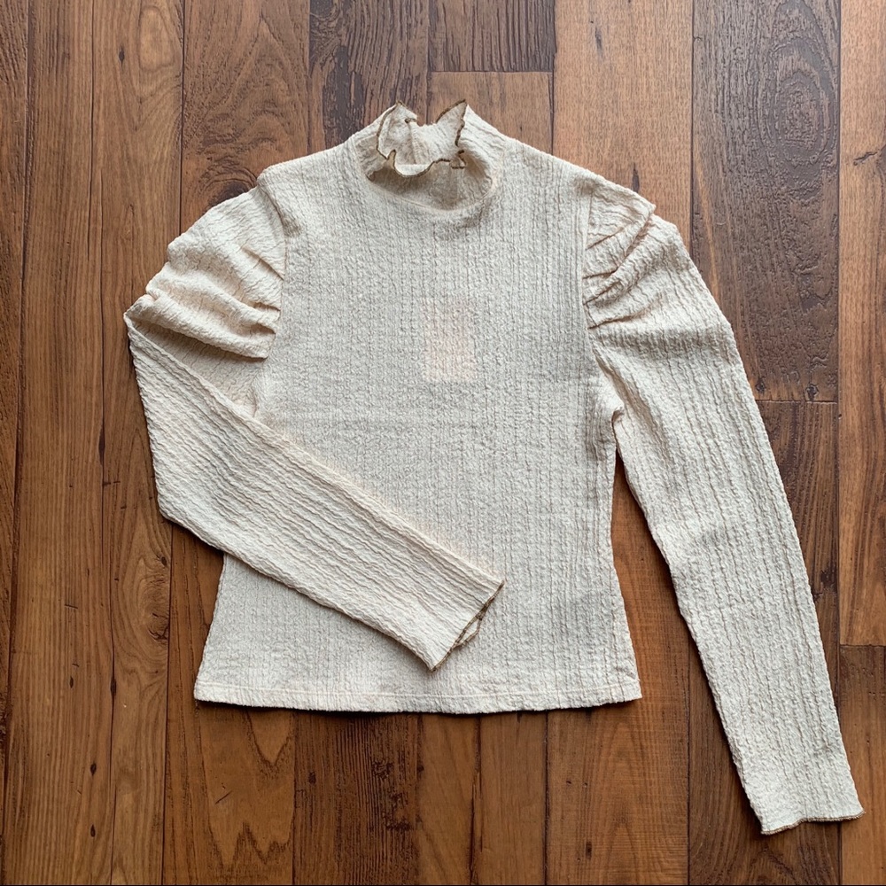 NWT Free People Ela Puff Sleeve Turtlrneck